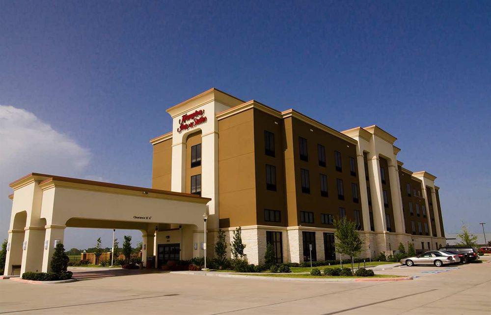 Hampton Inn & Suites Houston/League City Exterior photo