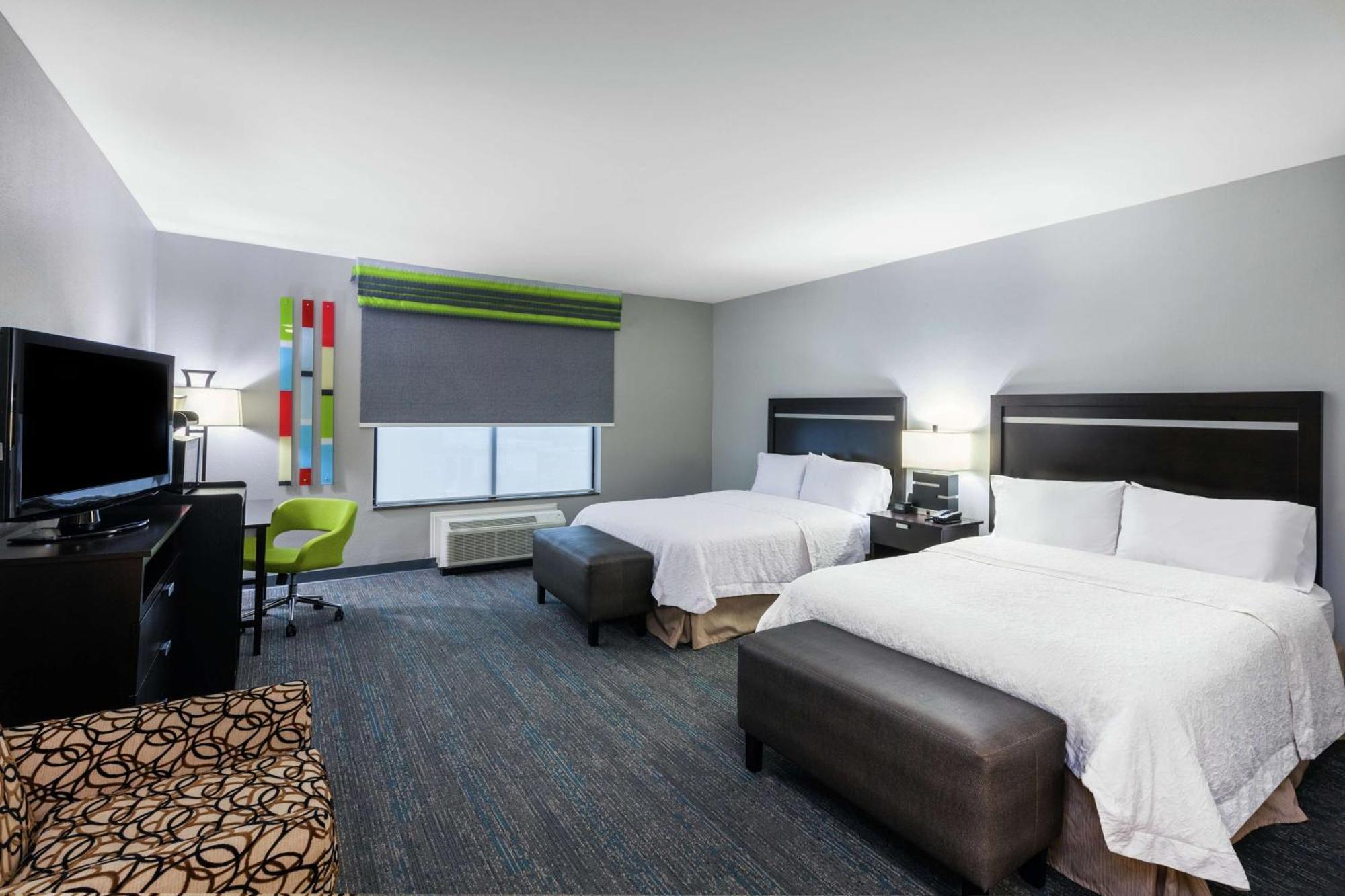 Hampton Inn & Suites Houston/League City Exterior photo