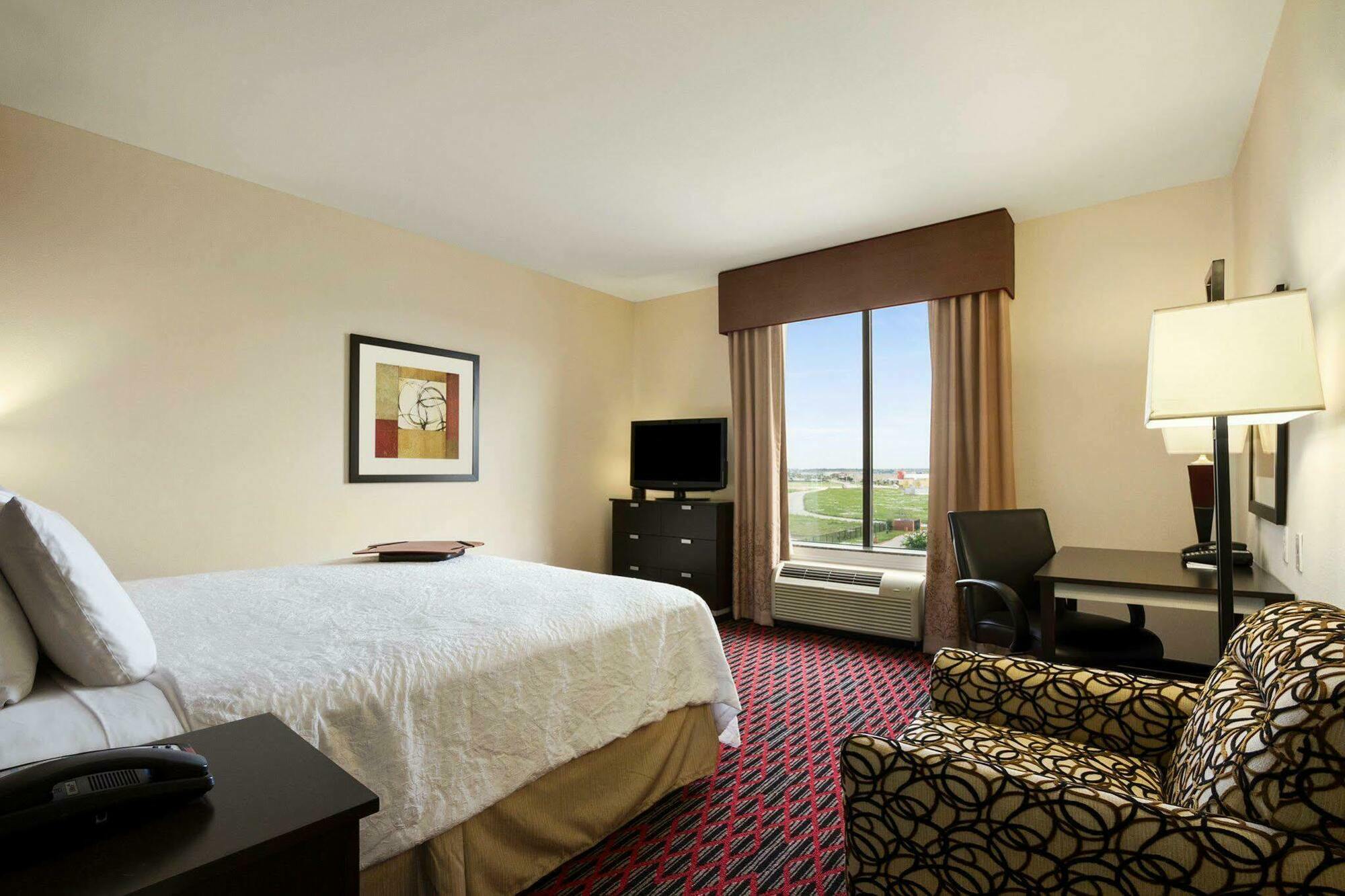 Hampton Inn & Suites Houston/League City Exterior photo